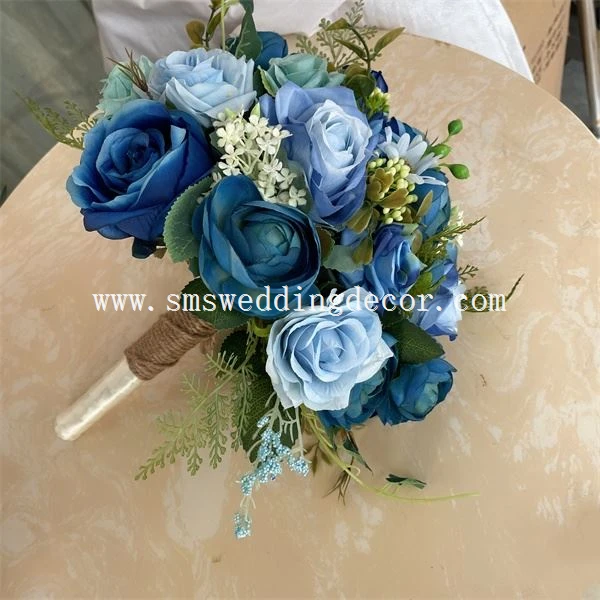 blue flower bouquets for weddings
