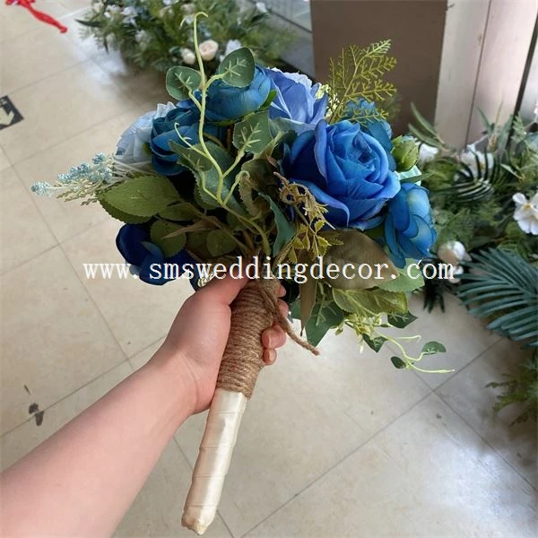 blue moon rose bouquet