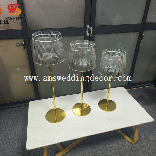 modern candle holder set