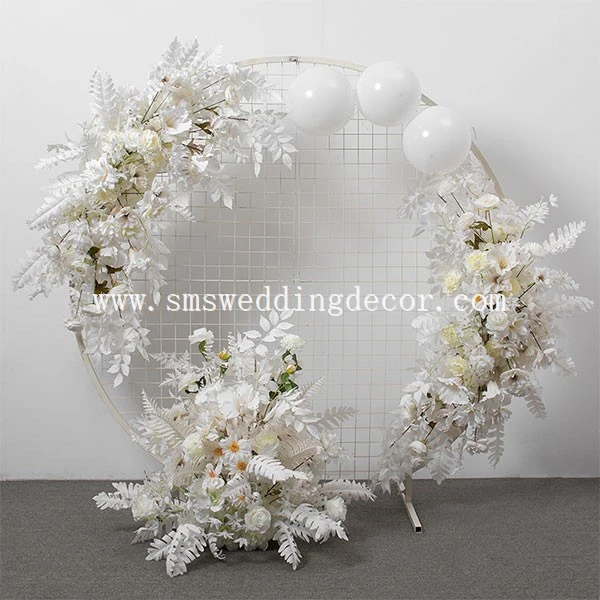 modern flower arrangements for weddings
