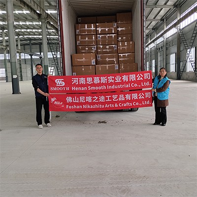 Obietnica dostawy na czas: nasz najnowszy kontener z dekoracjami ślubnymi wyr...