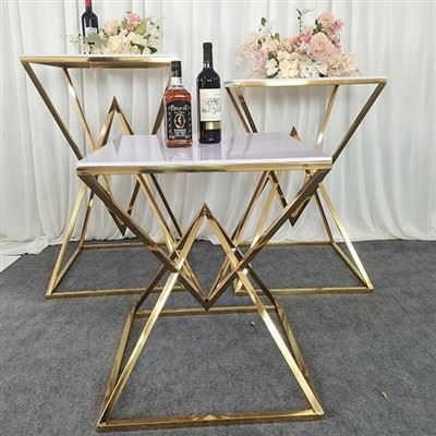 Biało-złote podnóżki