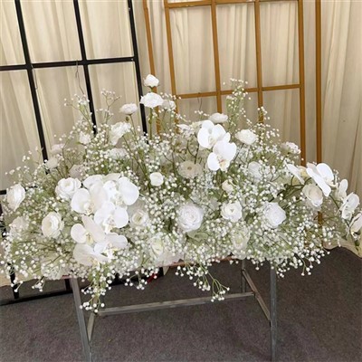 Nowoczesne ślubne kompozycje kwiatowe